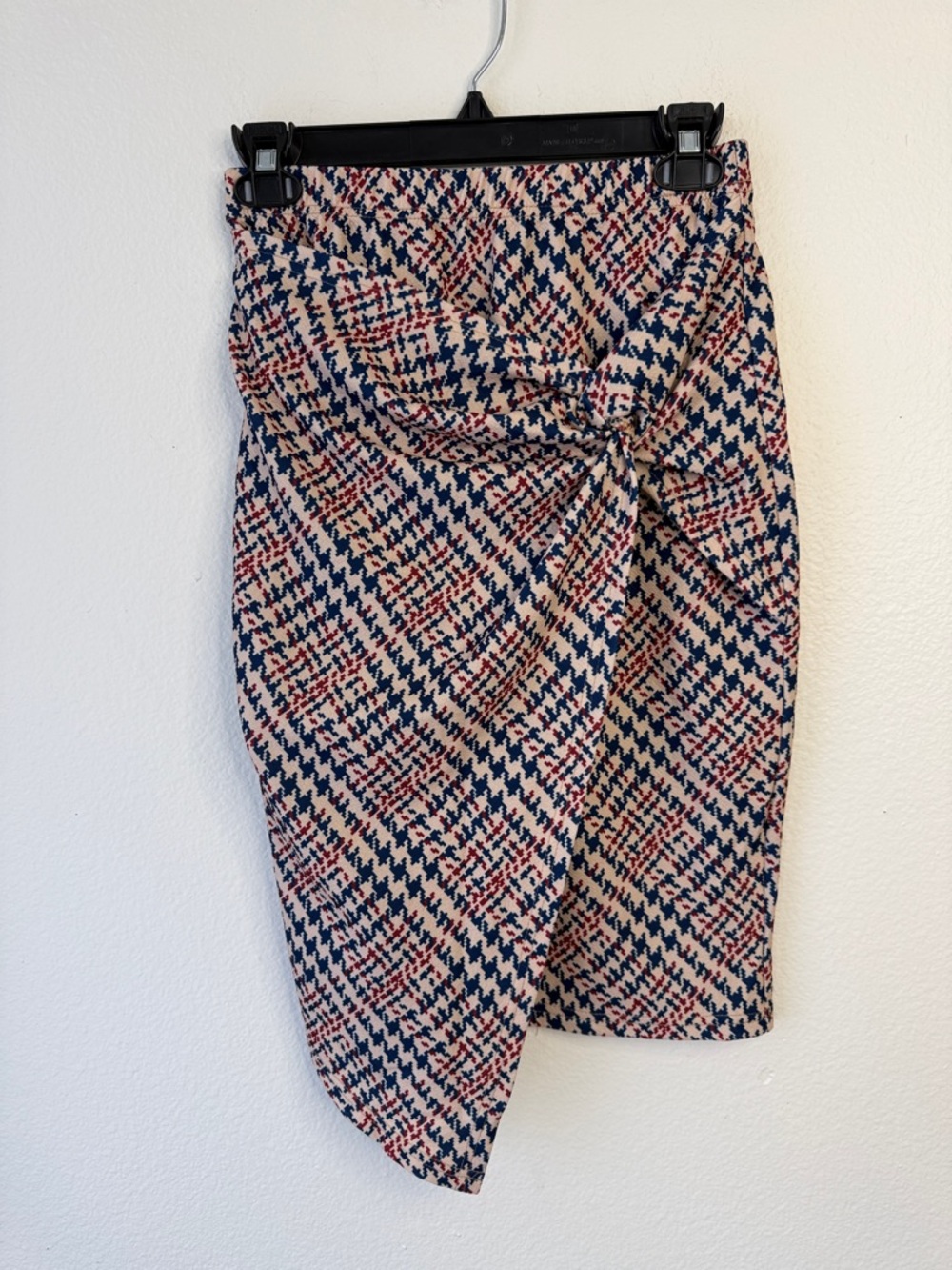 Knot-Front Patterned Pencil Skirt in Navy, Red, and Cream